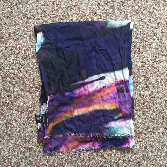 & OTHER STORIES viscose scarf - Picture 2 of 3